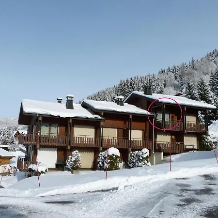 Renove, Calme Avec Garage A 1.9 Km Du Village - 3***, 4 Personnes, Wifi, Proche Navettes - Fr-1-304-235 *