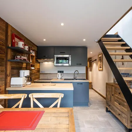 Apartment Renove, Calme Avec Garage A 1.9 Km Du Village - 3***, 4 Personnes, Wifi, Proche Navettes - Fr-1-304-235